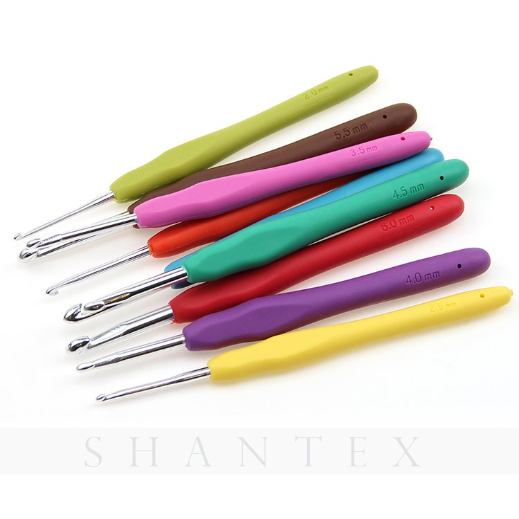 Ergonomic Soft Handle Grip Crochet Hook Set with PVC Case for Knitting